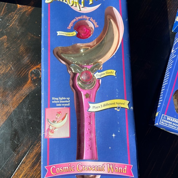 Sailor Moon Wand , locket, jewel box and Doll Collection - Picture 2 of 8